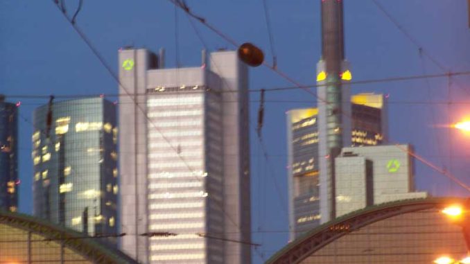 banken-frankfurt-2 Frankfurt am Main: Anleger falsch beraten / Foto: © Rüdiger v. Schönfels