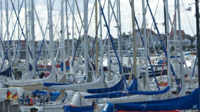 Yachthafen: Boote richtig versichern / Foto: © Rüdiger v. Schönfels